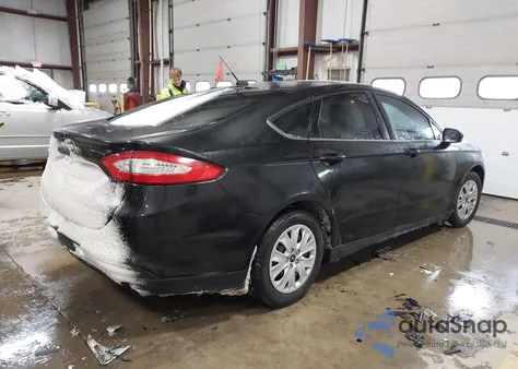2014 Ford Fusion S z USA, uszkodzony, nr VIN 3FA6P0G71ER185780